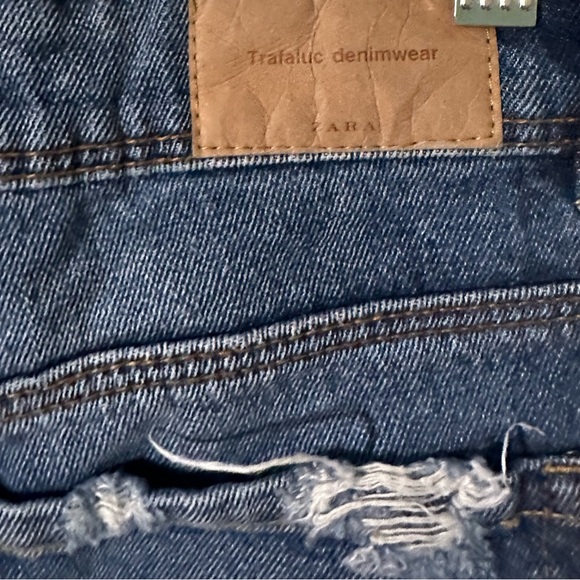 Zara ripped raw hem straight leg jeans 6 - Picture 5 of 7